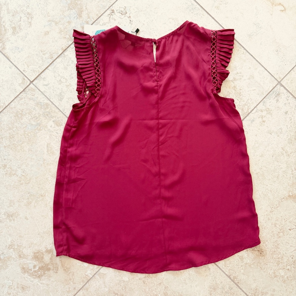 PAPERMOON X STITCH FIX | Christie Ruffle Sleeve Blouse in Red, Size Small - Picture 2 of 5